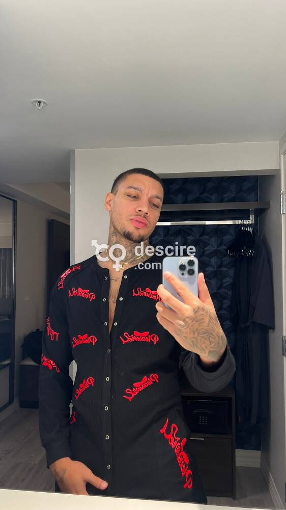 Gay escort - total bottom - travel anywhere! - Sheffield - United Kingdom