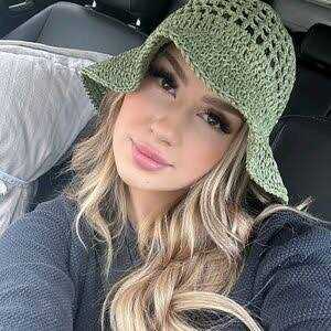 Hey guys am available for hookup and body massage services. - Edinburgh - United Kingdom